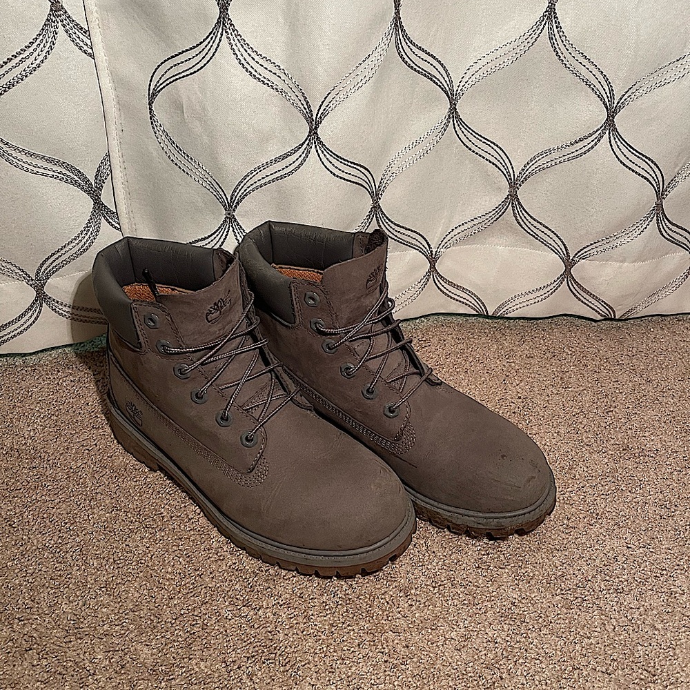 Timberland Boots - Boys size 7 (fits & worn as Women's size 9)